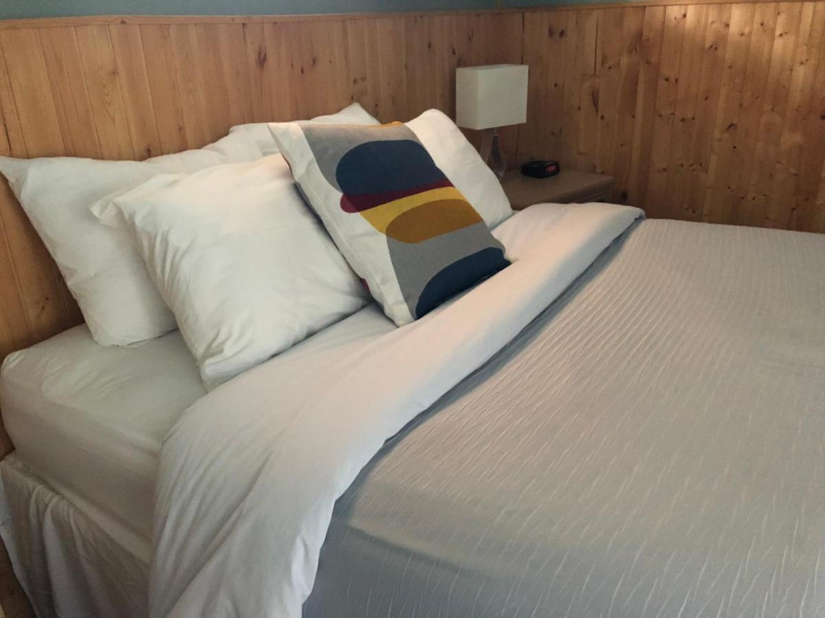 Piccadilly Motel Radium Hot Springs Dış mekan fotoğraf