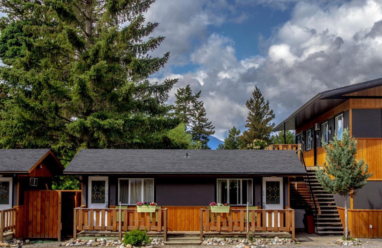 Piccadilly Motel Radium Hot Springs Dış mekan fotoğraf