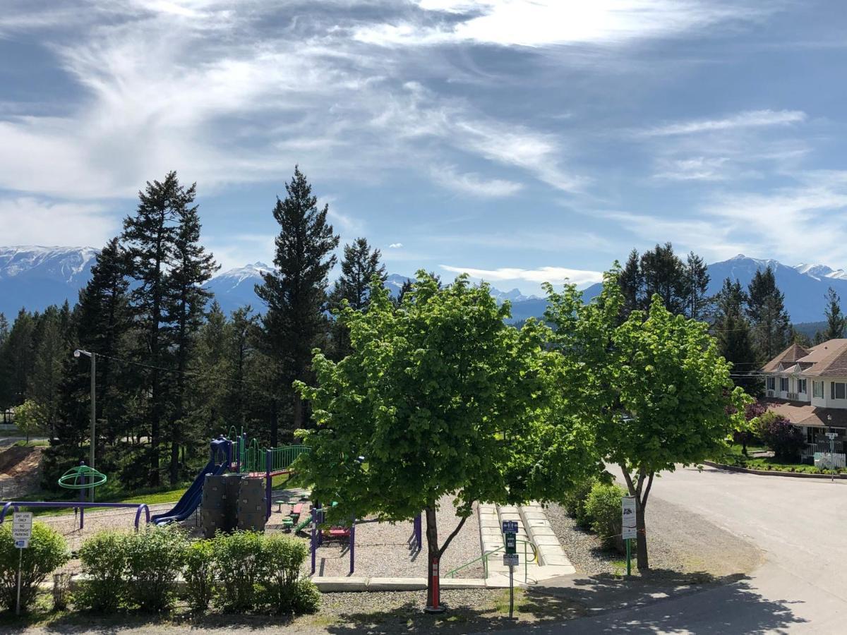 Piccadilly Motel Radium Hot Springs Dış mekan fotoğraf