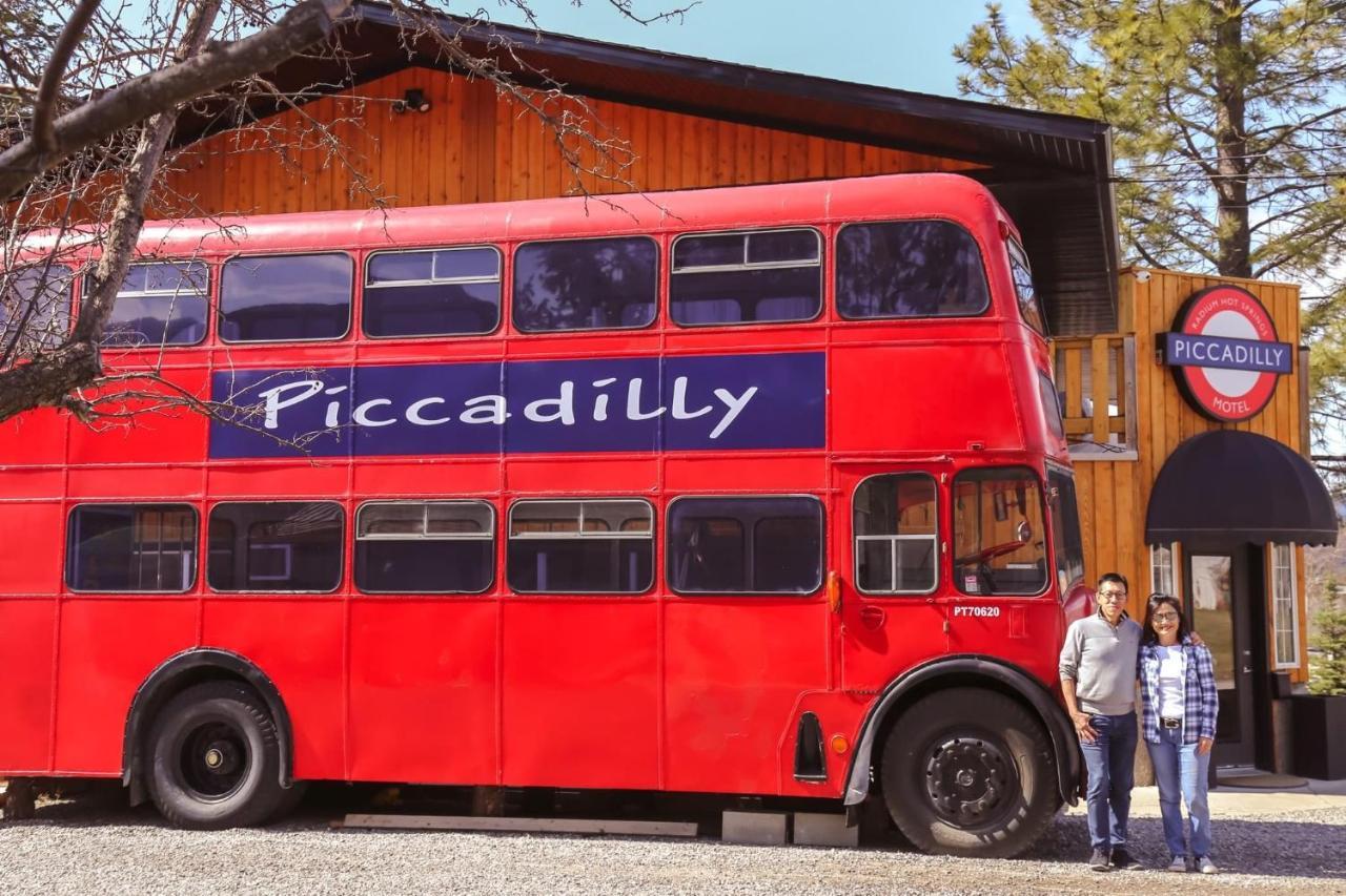 Piccadilly Motel Radium Hot Springs Dış mekan fotoğraf
