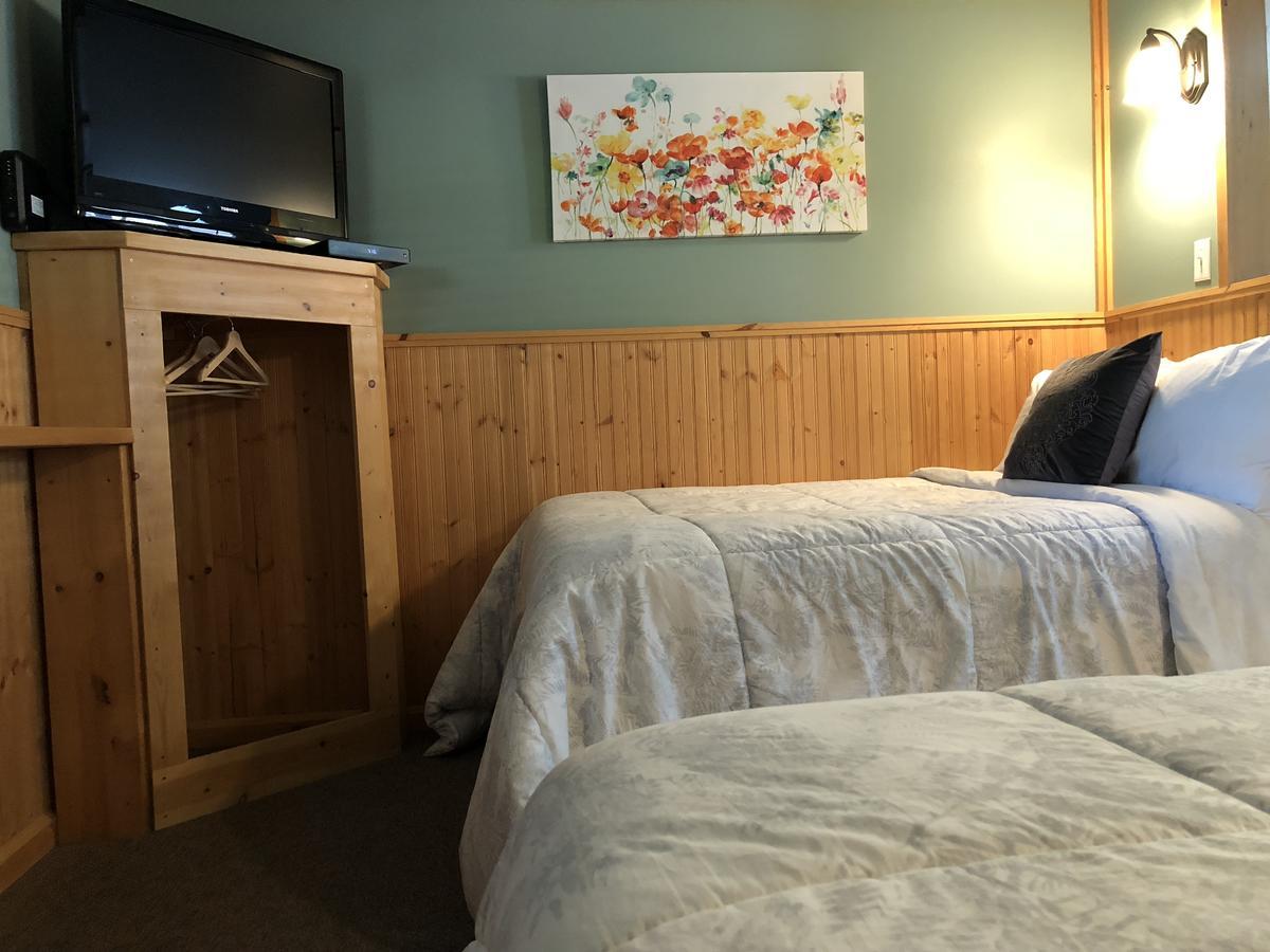 Piccadilly Motel Radium Hot Springs Dış mekan fotoğraf