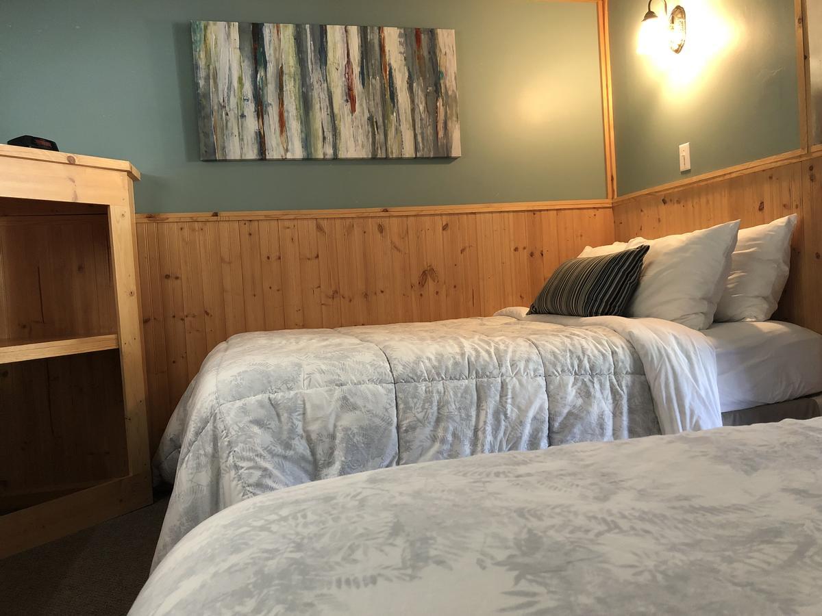 Piccadilly Motel Radium Hot Springs Dış mekan fotoğraf